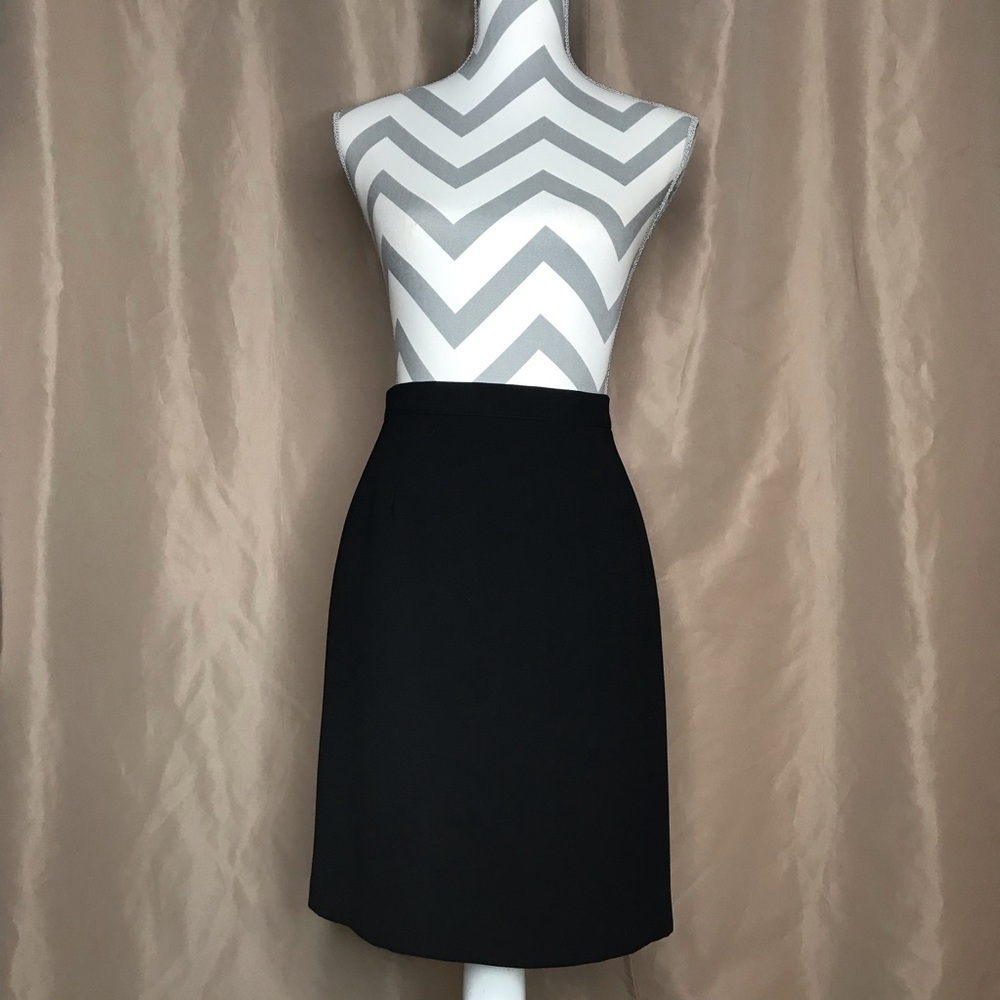 Stephanie Andrews 14P black pencil skirt